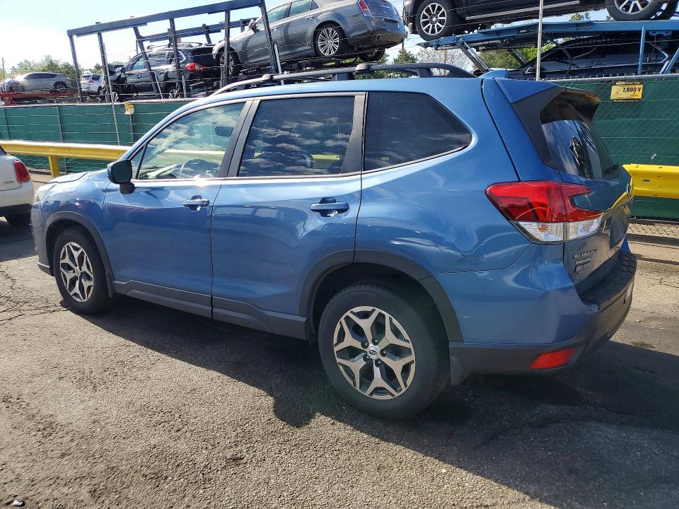 Продаж на аукціоні авто 2022 Subaru Forester, vin: JF2SKAEC9NH496437, номер лоту: 52973206