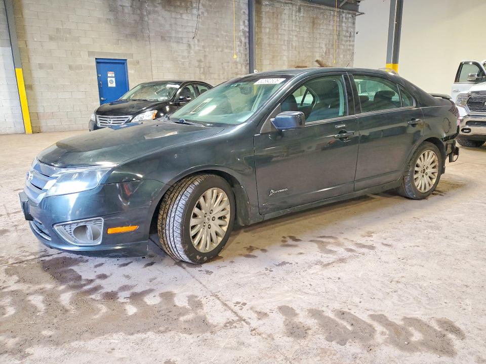 2010 Ford Fusion მანქანა იყიდება აუქციონზე, vin: 3FADP0L3XAR324115, აუქციონის ნომერი: 52892526