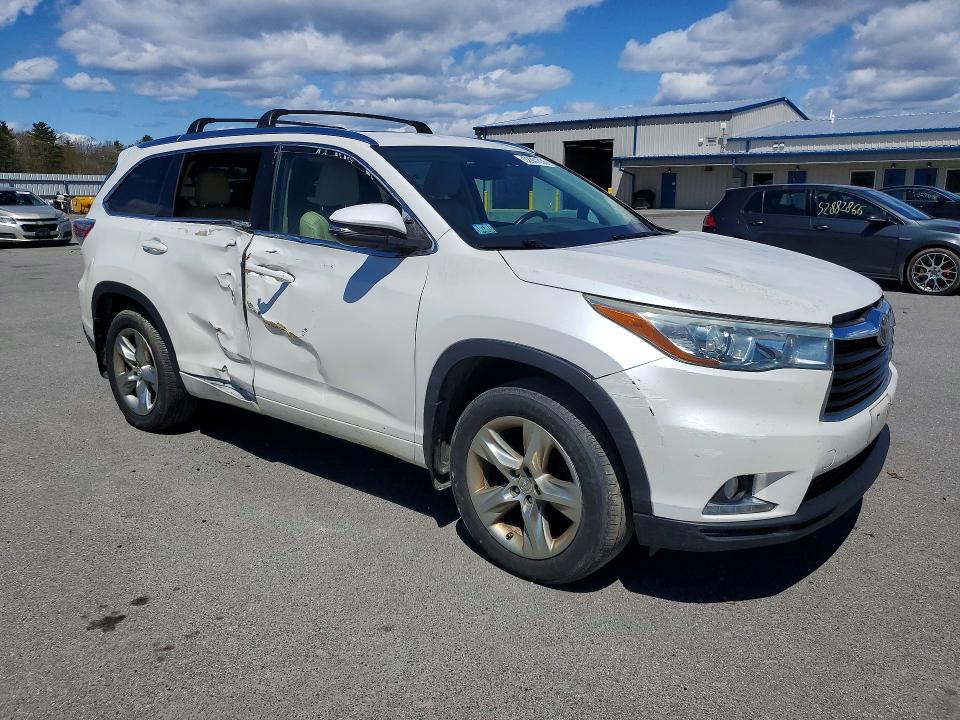 52951036 :رقم المزاد ، 5TDDKRFH1FS146765 vin ، 2015 Toyota Highlander مزاد بيع