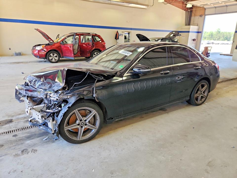 54988346 :رقم المزاد ، 55SWF4KB1JU259368 vin ، 2018 Mercedes-benz C مزاد بيع