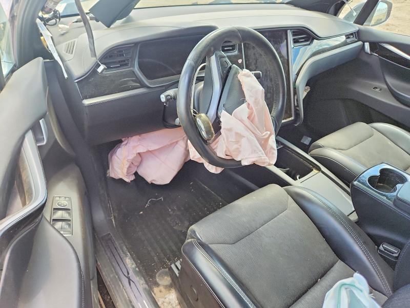 52667776 :رقم المزاد ، 5YJXCAE20JF120762 vin ، 2018 Tesla Model X مزاد بيع