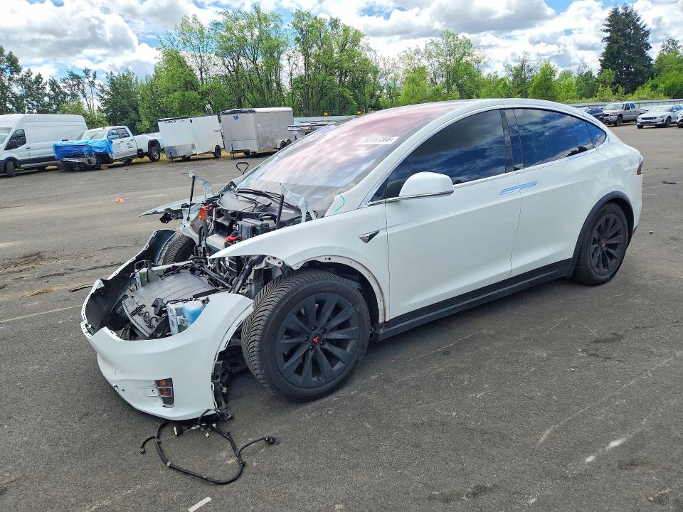 2017 Tesla Model X მანქანა იყიდება აუქციონზე, vin: 5YJXCBE20HF055203, აუქციონის ნომერი: 55167366