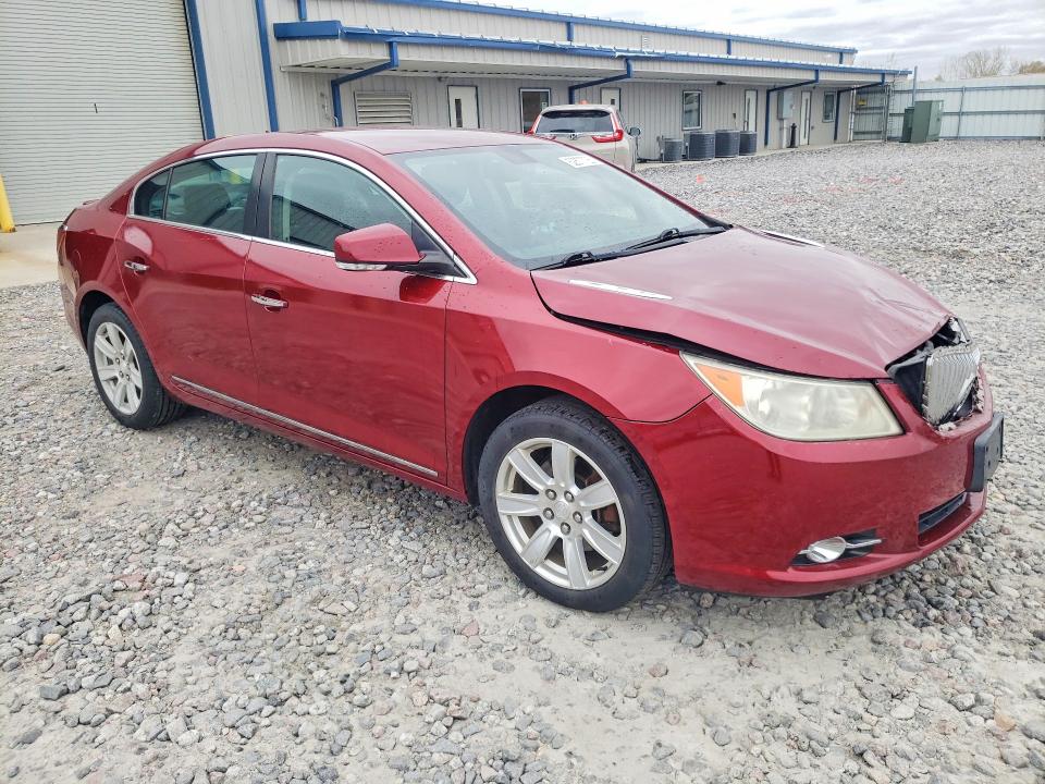 52677736 :رقم المزاد ، 1G4GC5EC8BF105239 vin ، 2011 Buick Lacrosse مزاد بيع
