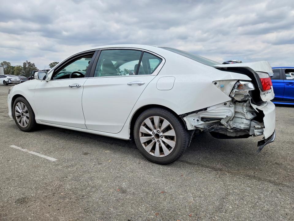 55070876 :رقم المزاد ، 1HGCR2F73FA003398 vin ، 2015 Honda Accord مزاد بيع