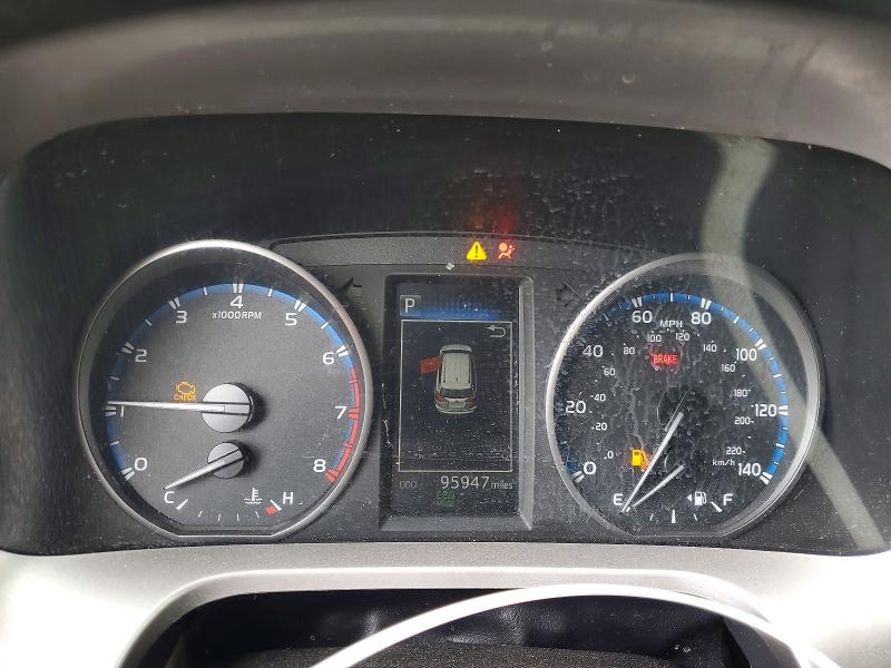 Продажа на аукционе авто 2018 Toyota Rav4, vin: JTMBFREV4JJ736242, номер лота: 53264776