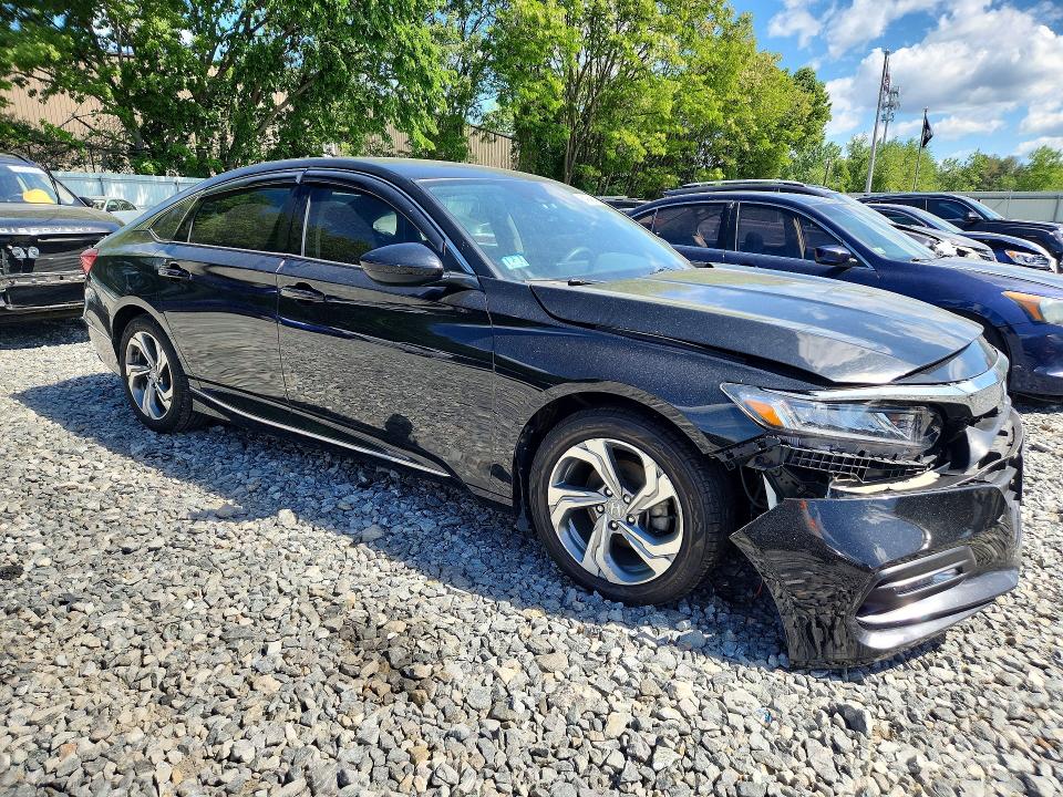 Продаж на аукціоні авто 2018 Honda Accord, vin: 1HGCV1F49JA055591, номер лоту: 54946476