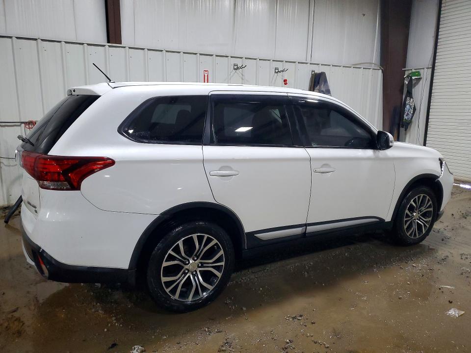 54662786 :رقم المزاد ، JA4AZ3A31GZ004773 vin ، 2016 Mitsubishi Outlander مزاد بيع