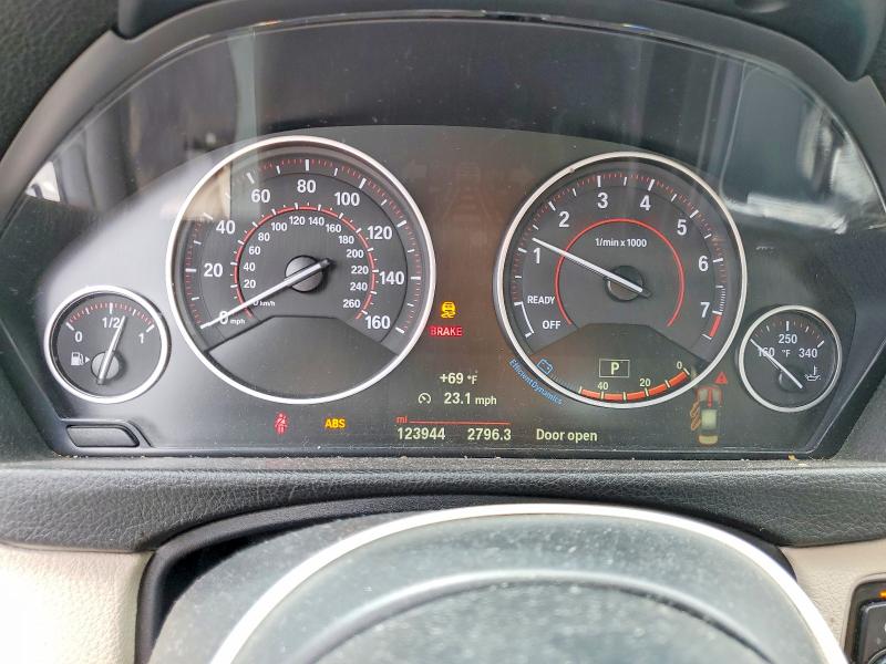 2016 Bmw 328 მანქანა იყიდება აუქციონზე, vin: WBA8E9G57GNT42985, აუქციონის ნომერი: 52368246