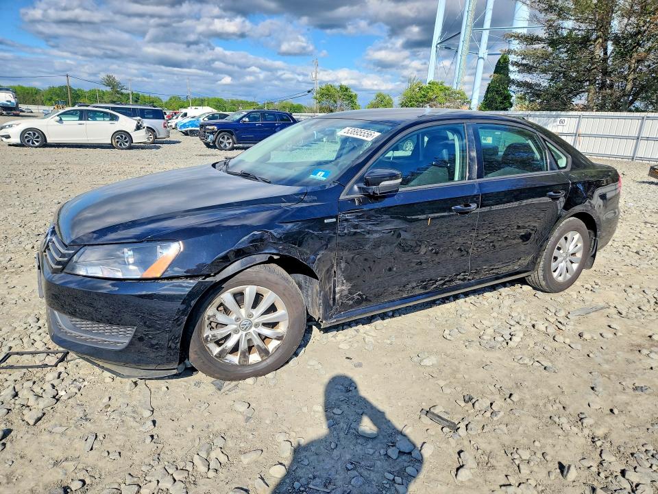 53895556 :رقم المزاد ، 1VWAT7A32FC009512 vin ، 2015 Volkswagen Passat مزاد بيع