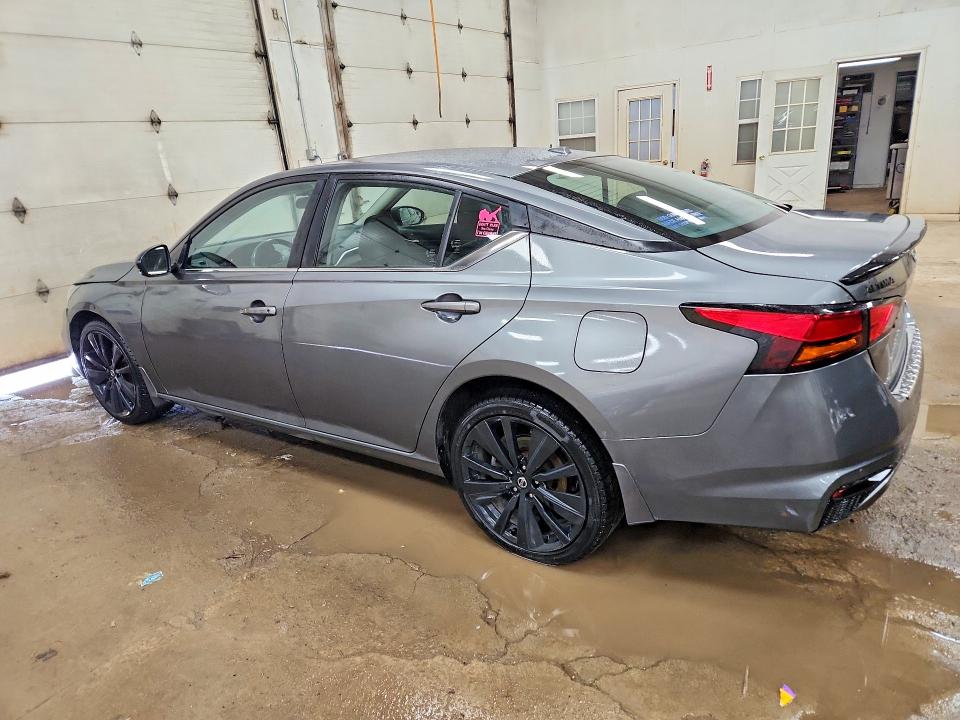53940816 :رقم المزاد ، 1N4BL4CW7NN370692 vin ، 2022 Nissan Altima مزاد بيع
