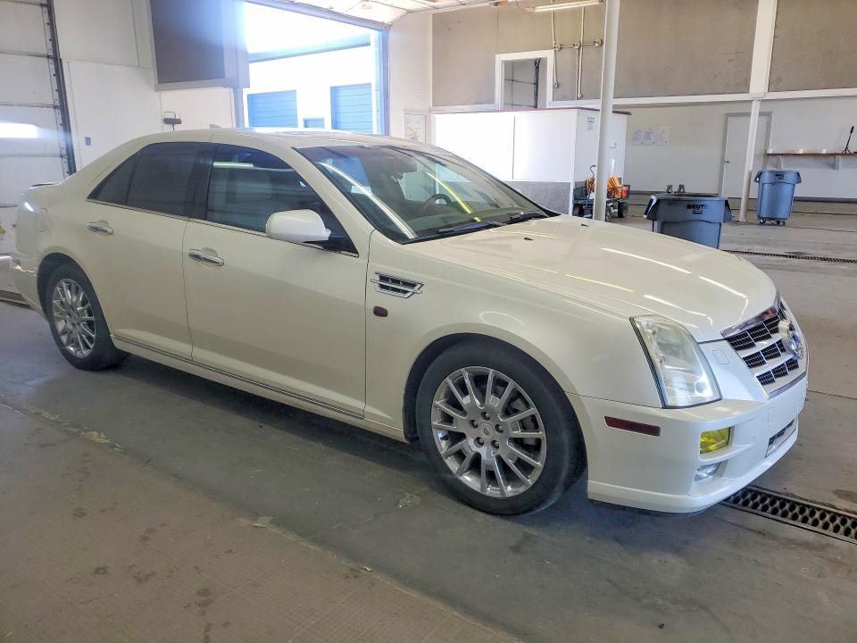52470596 :رقم المزاد ، 1G6DX6ED3B0102099 vin ، 2011 Cadillac Sts مزاد بيع