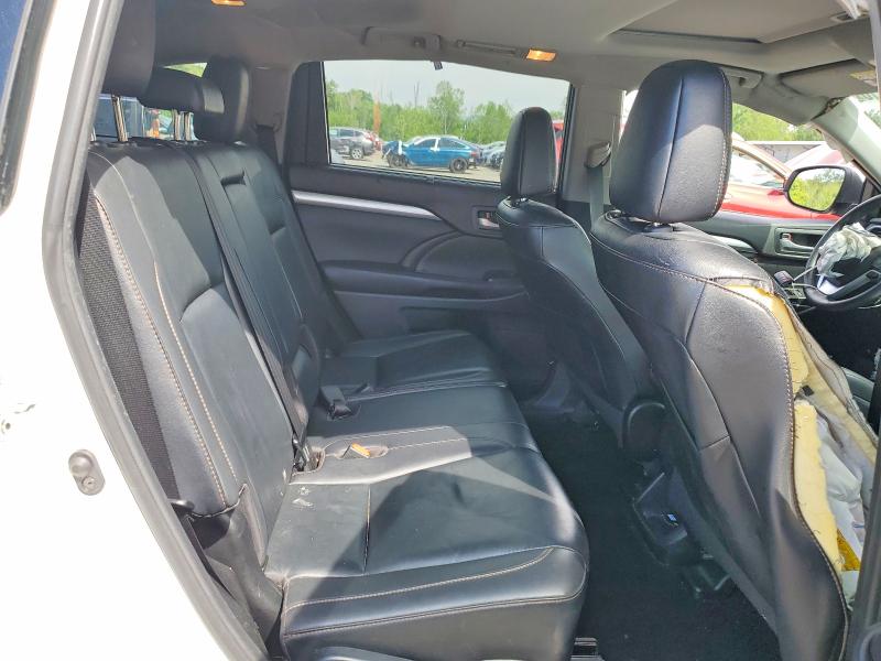 Продажа на аукционе авто 2019 Toyota Highlander, vin: 5TDJZRFH5KS924476, номер лота: 55233516
