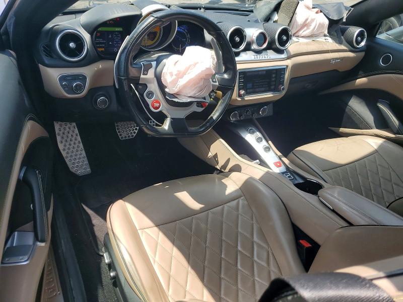 2016 Ferrari California T მანქანა იყიდება აუქციონზე, vin: ZFF77XJA0G0213097, აუქციონის ნომერი: 53770676