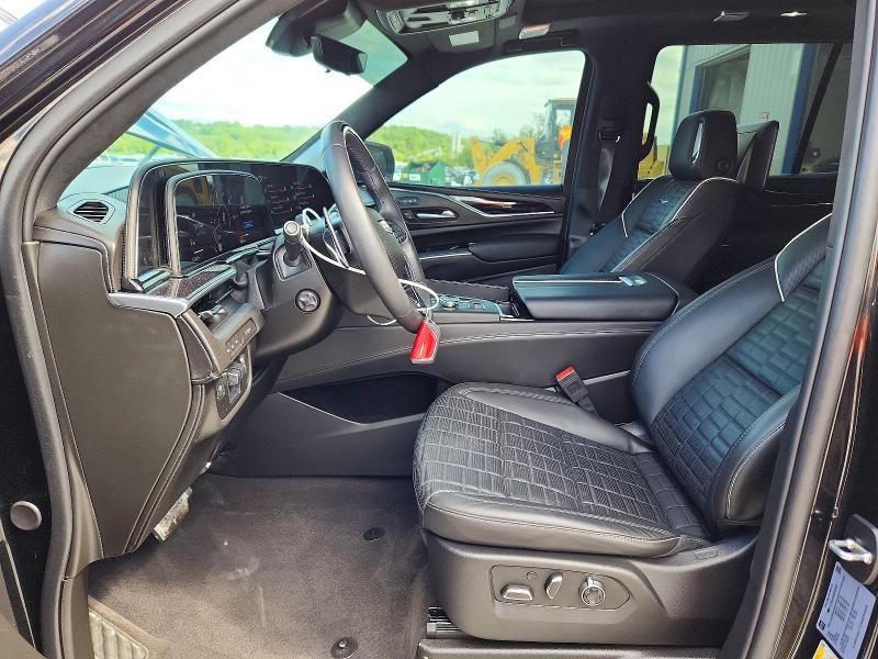Продаж на аукціоні авто 2024 Cadillac Escalade V, vin: 1GYS4HK93RR402038, номер лоту: 52251826