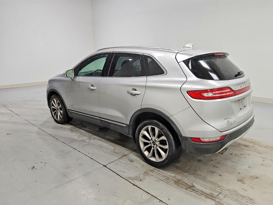 53882066 :رقم المزاد ، 5LMCJ2D97KUL44296 vin ، 2019 Lincoln Mkc مزاد بيع