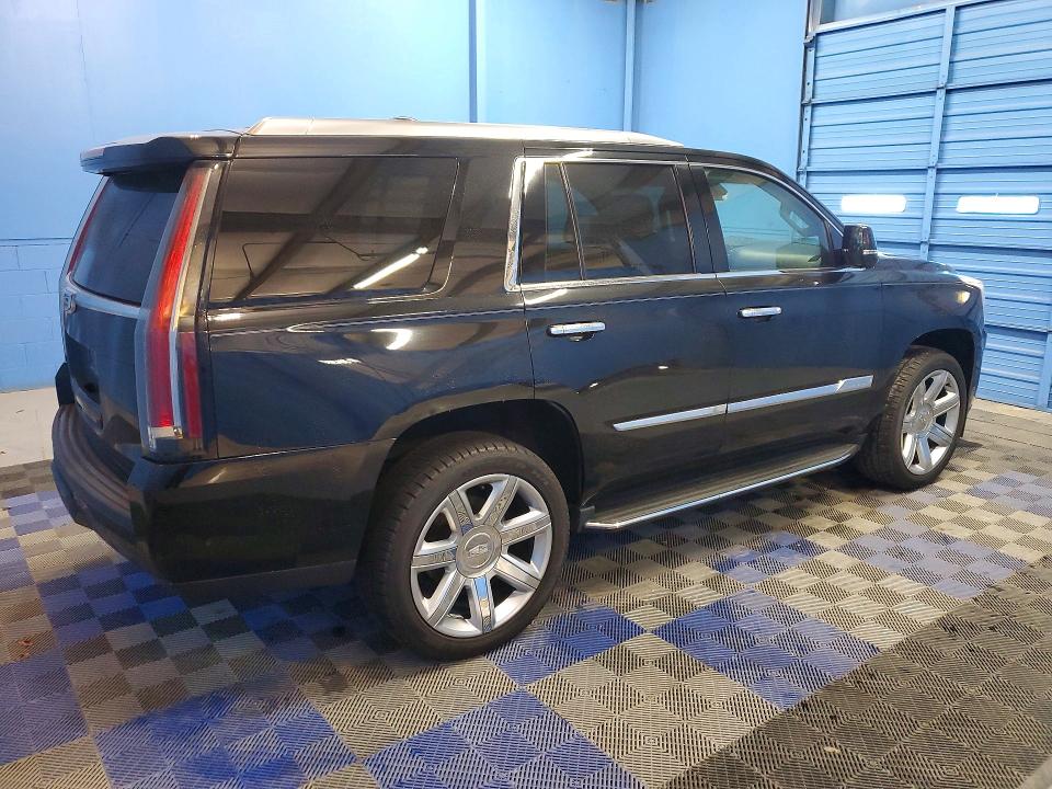 2017 Cadillac Escalade მანქანა იყიდება აუქციონზე, vin: 1GYS4BKJ1HR197227, აუქციონის ნომერი: 53532396