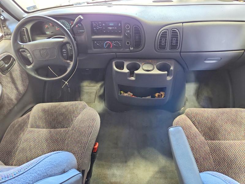 51744926 :رقم المزاد ، 2B6KB31Z6XK524395 vin ، 1999 Dodge Ram Van مزاد بيع