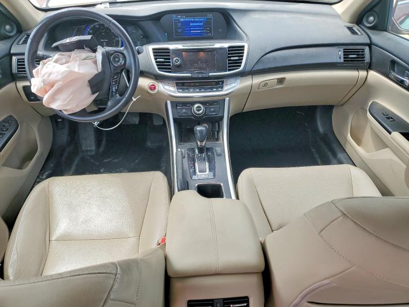 55599396 :رقم المزاد ، 1HGCR6F73FA005840 vin ، 2015 Honda Accord مزاد بيع