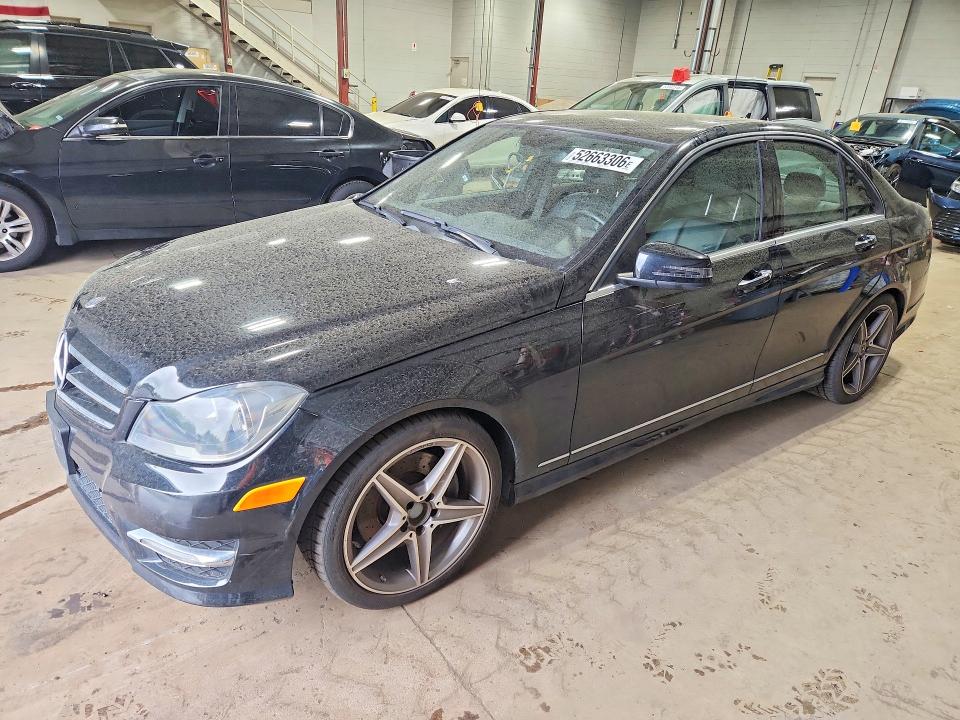 Продажа на аукционе авто 2014 Mercedes-benz C, vin: WDDGF8AB9EA948562, номер лота: 52663306