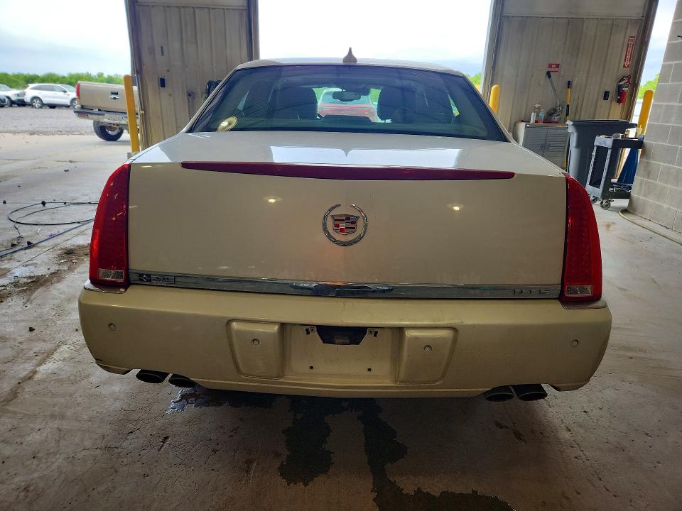 Продажа на аукционе авто 2011 Cadillac Dts, vin: 1G6KH5E65BU128972, номер лота: 52218026