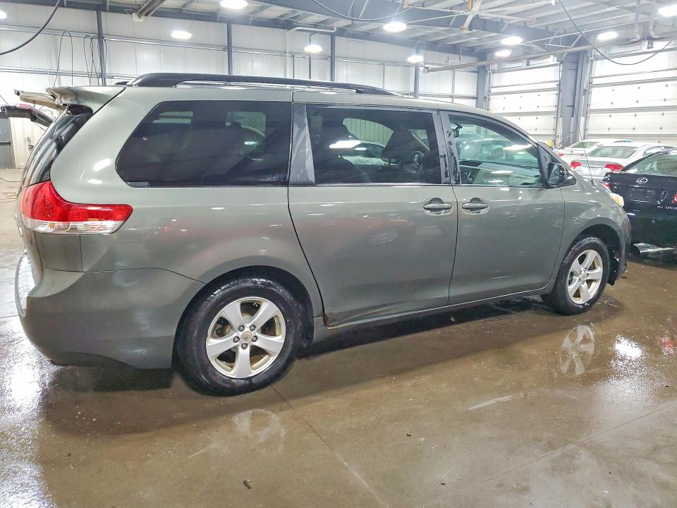 Aukcja sprzedaży 2011 Toyota Sienna, vin: 5TDKK3DC1BS025241, numer aukcji: 52937906