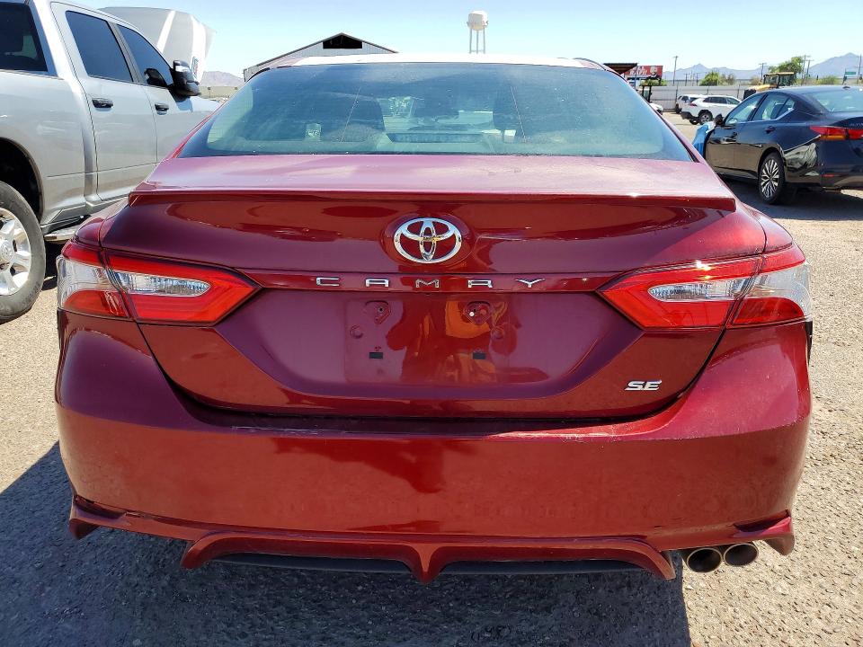 Продаж на аукціоні авто 2018 Toyota Camry, vin: 4T1B11HK8JU661332, номер лоту: 52849806