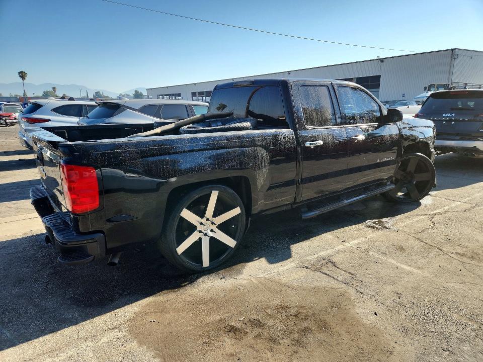 Продажа на аукционе авто 2018 Chevrolet Silverado, vin: 1GCRCPEH0JZ123848, номер лота: 54451046