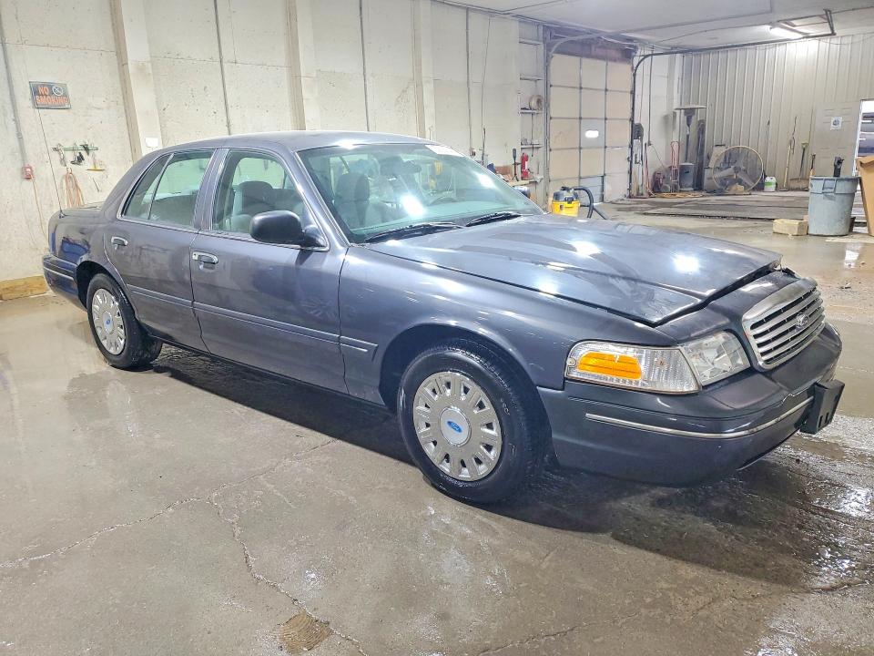 Продаж на аукціоні авто 2005 Ford Crown Victoria, vin: 2FAHP71W55X136827, номер лоту: 52683546