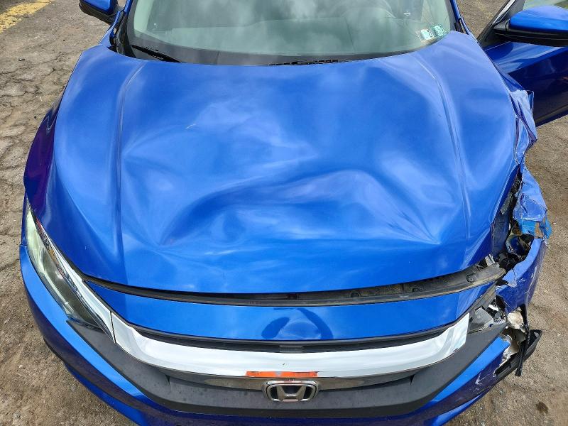 Продажа на аукционе авто 2018 Honda Civic, vin: 2HGFC2F77JH565121, номер лота: 54008016