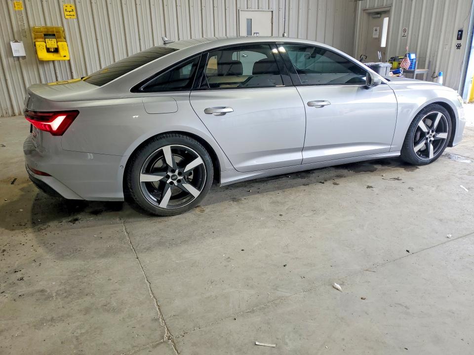 2021 Audi A6 მანქანა იყიდება აუქციონზე, vin: WAUL2AF21MN043483, აუქციონის ნომერი: 54789296