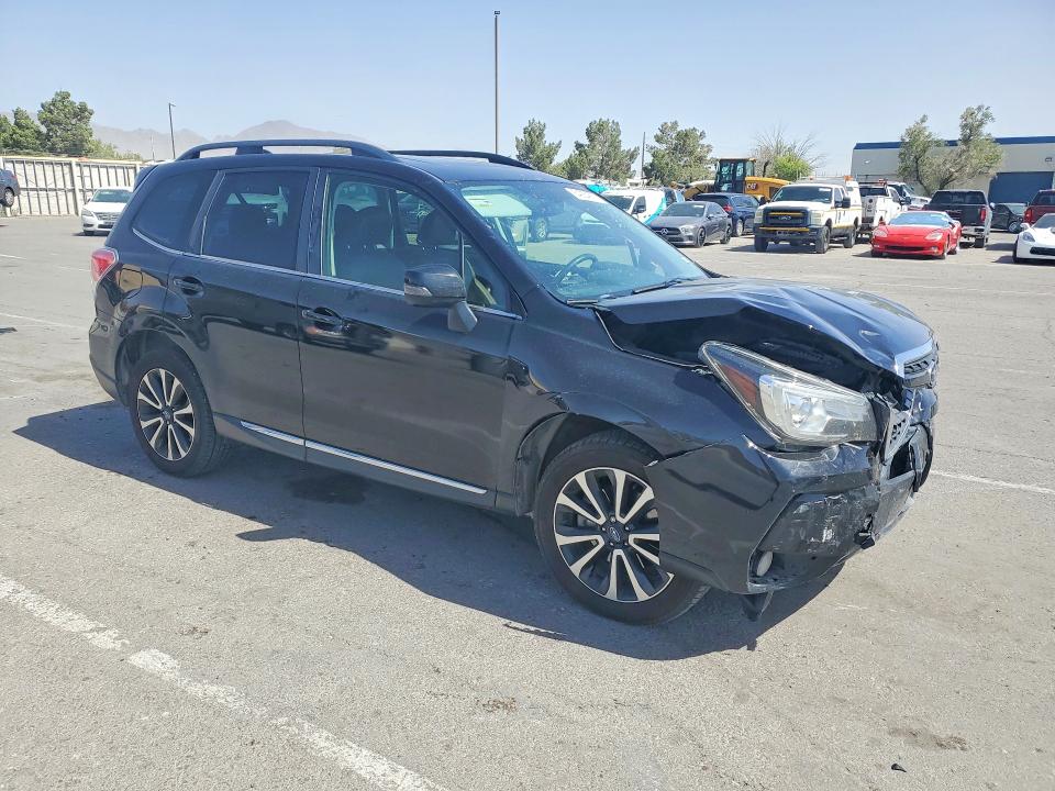 54064976 :رقم المزاد ، JF2SJGTC3HH403165 vin ، 2017 Subaru Forester مزاد بيع