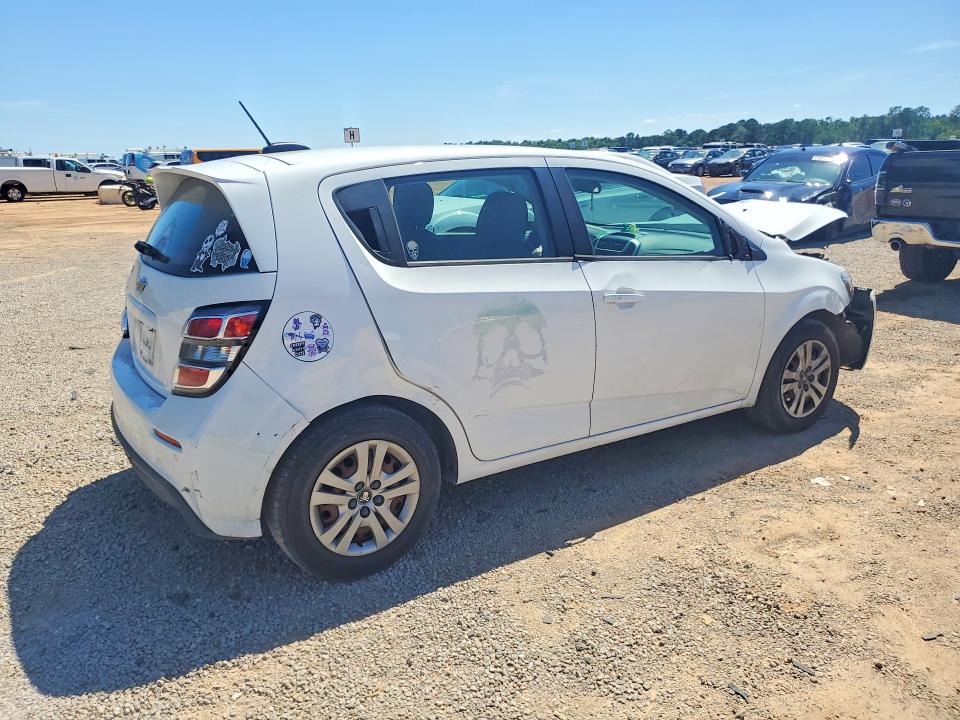 52104746 :رقم المزاد ، 1G1JG6SB0L4102163 vin ، 2020 Chevrolet Sonic مزاد بيع
