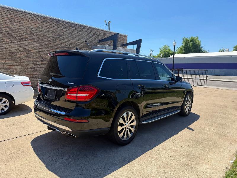 53578736 :رقم المزاد ، 4JGDF6EE9HA837080 vin ، 2017 Mercedes-benz Gls مزاد بيع