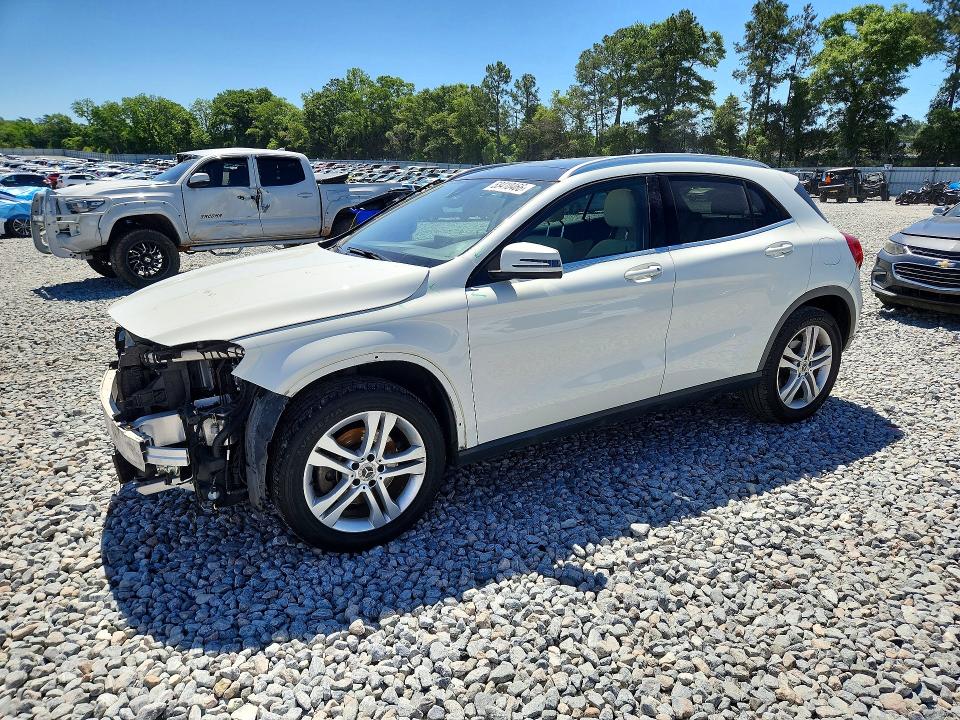 53410466 :رقم المزاد ، WDCTG4EB6JJ423200 vin ، 2018 Mercedes-benz Gla مزاد بيع