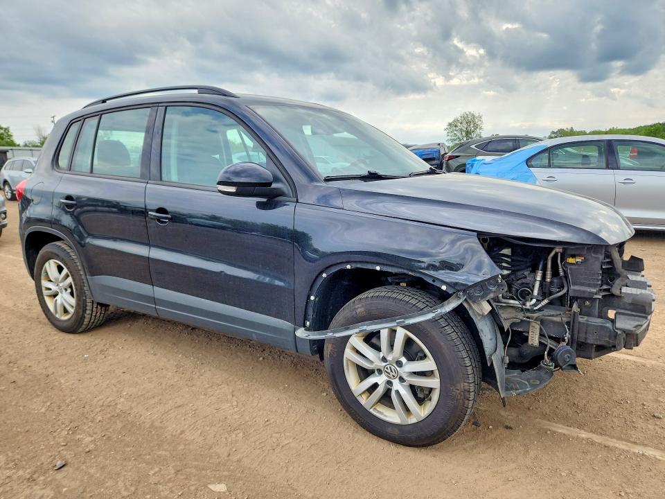 2017 Volkswagen Tiguan მანქანა იყიდება აუქციონზე, vin: WVGBV7AX0HK023532, აუქციონის ნომერი: 53759206