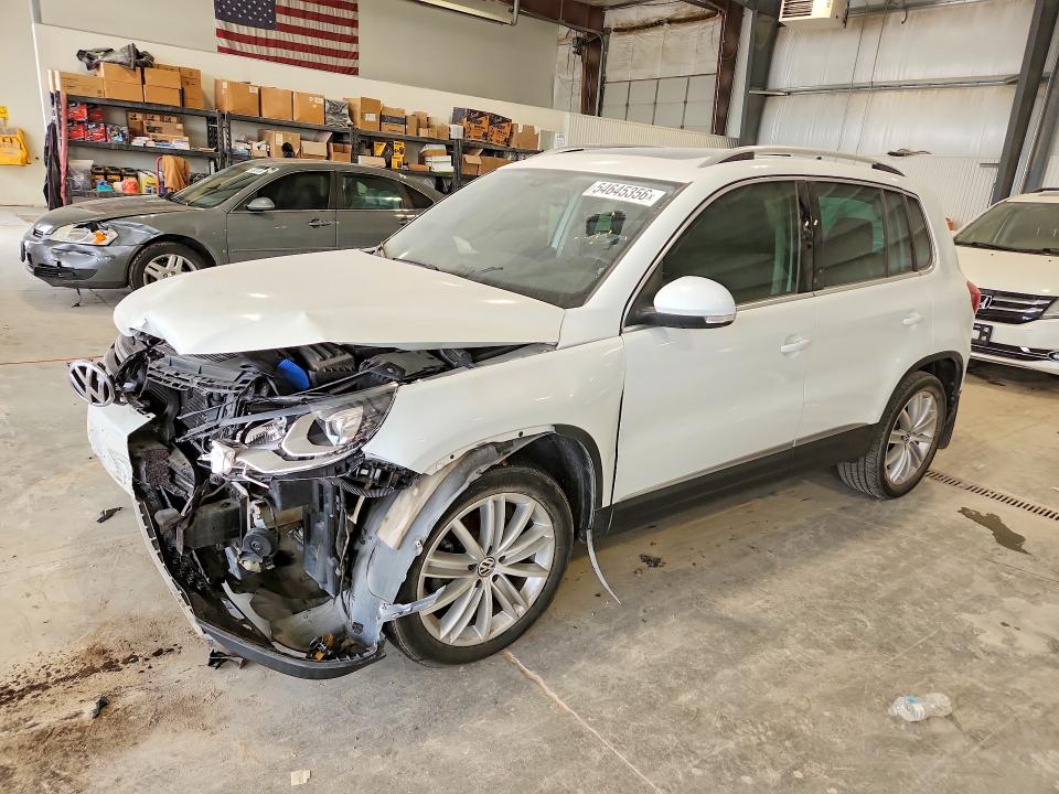 Aukcja sprzedaży 2016 Volkswagen Tiguan, vin: WVGBV7AX2GW574875, numer aukcji: 54645356
