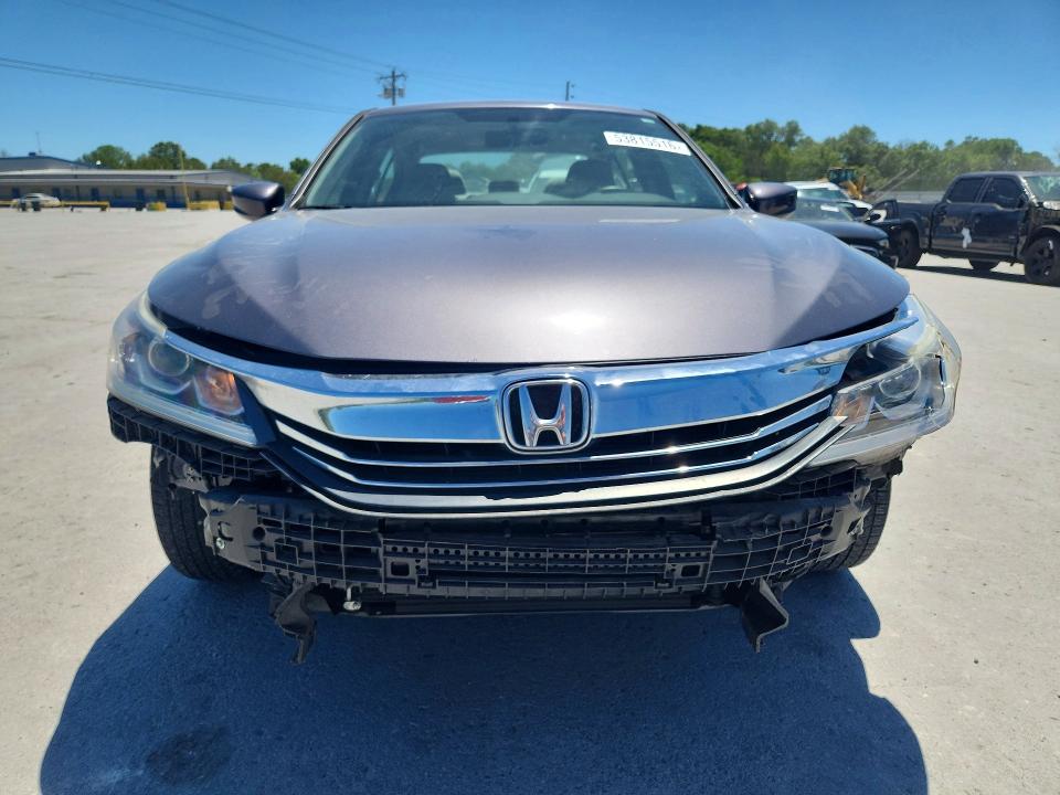 Продаж на аукціоні авто 2017 Honda Accord, vin: 1HGCR2F39HA262557, номер лоту: 53815516