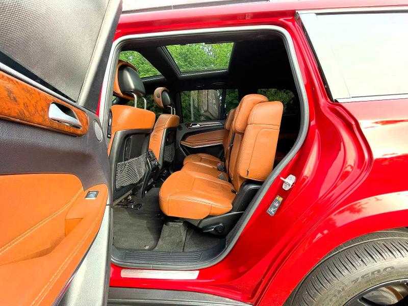 55254976 :رقم المزاد ، 4JGDF7DE6HA787181 vin ، 2017 Mercedes-benz Gls مزاد بيع