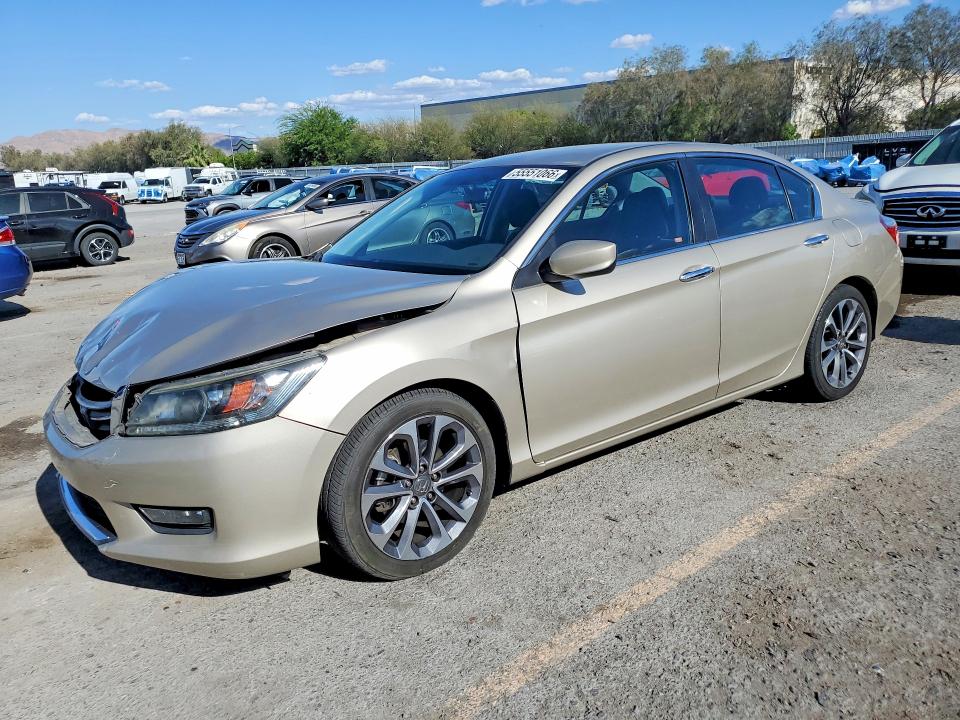 55551066 :رقم المزاد ، 1HGCR2F52FA132151 vin ، 2015 Honda Accord مزاد بيع