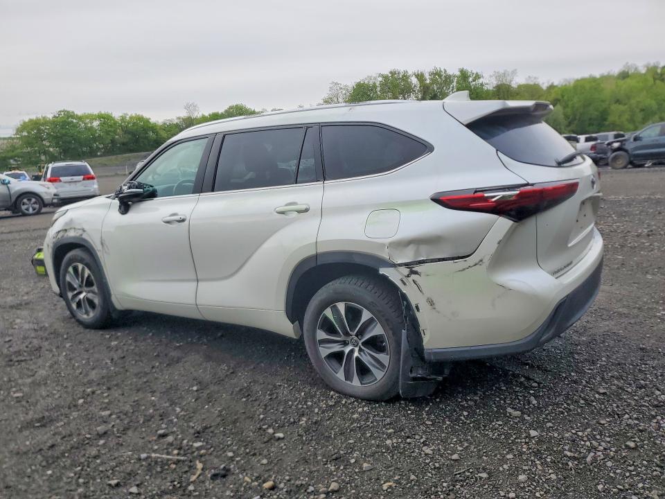 Продажа на аукционе авто 2021 Toyota Highlander, vin: 5TDGZRBH9MS119826, номер лота: 52562286