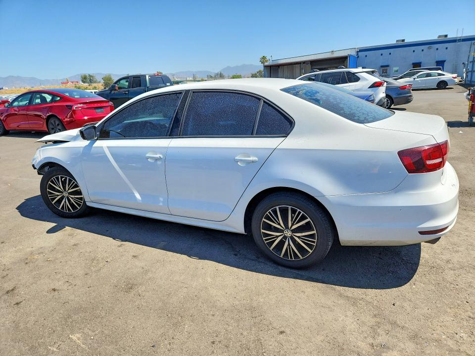 51365636 :رقم المزاد ، 3VWDB7AJ6JM204776 vin ، 2018 Volkswagen Jetta مزاد بيع