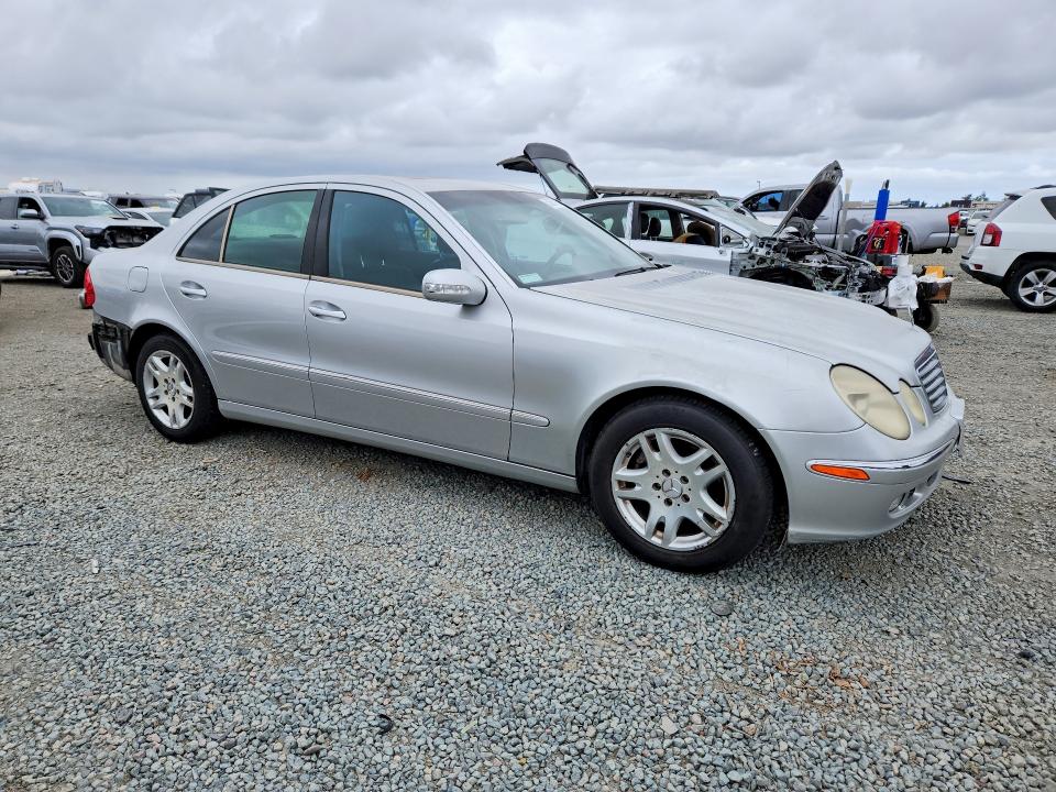 53665116 :رقم المزاد ، WDBUF65J33A249460 vin ، 2003 Mercedes-benz E مزاد بيع