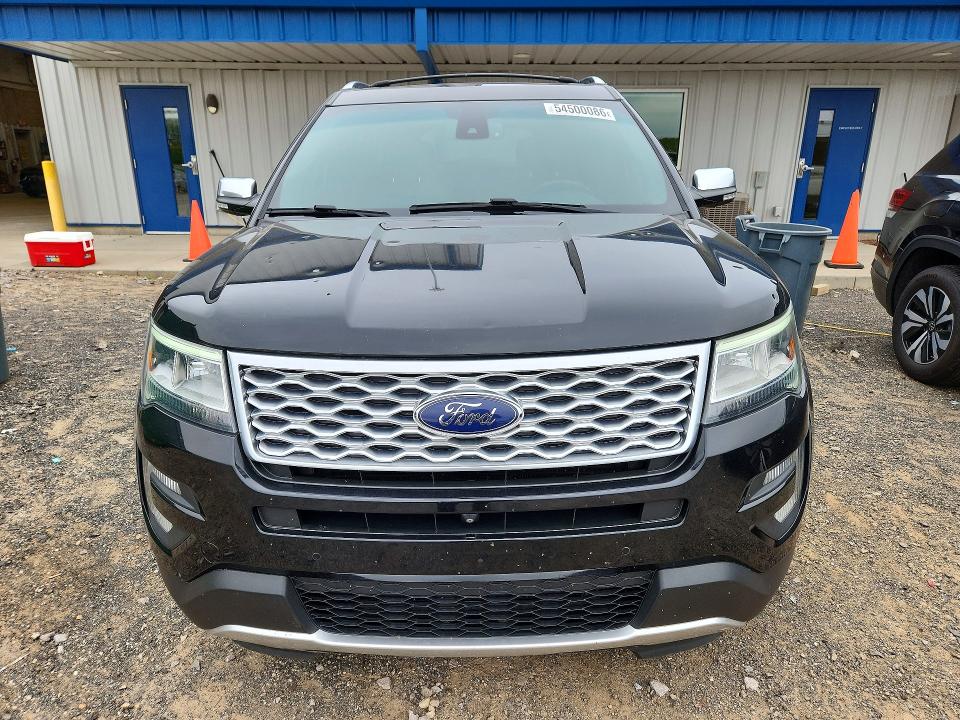 54500086 :رقم المزاد ، 1FM5K8HT7HGB13858 vin ، 2017 Ford Explorer مزاد بيع