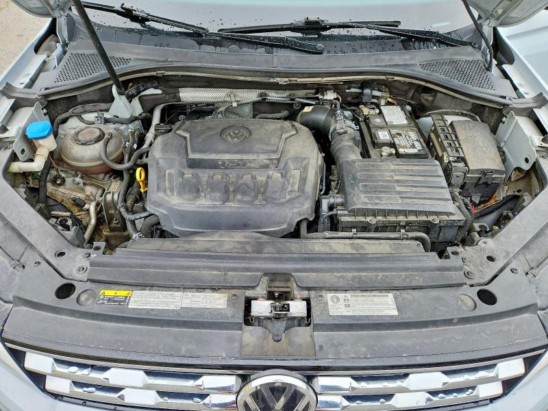 Продажа на аукционе авто 2018 Volkswagen Tiguan, vin: 3VV2B7AX0JM205356, номер лота: 54273136