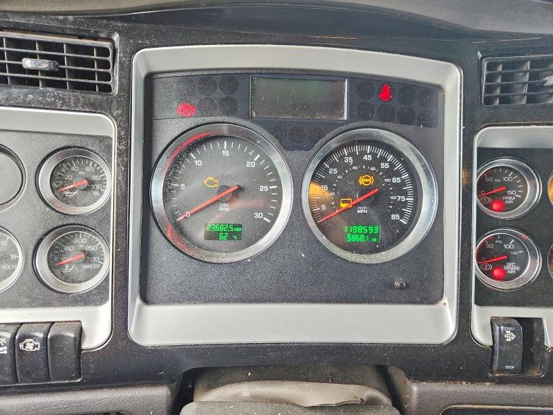 Aukcja sprzedaży 2010 Kenworth T800, vin: 1XKDD08X5AJ271398, numer aukcji: 51089706