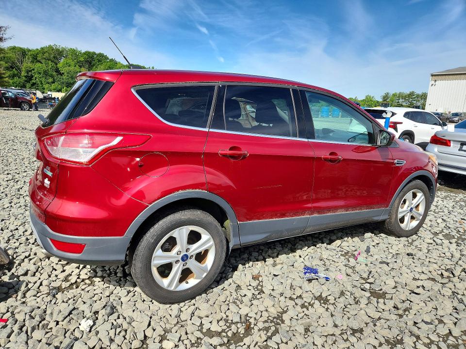 2015 Ford Escape მანქანა იყიდება აუქციონზე, vin: 1FMCU0GX4FUC31579, აუქციონის ნომერი: 54862216
