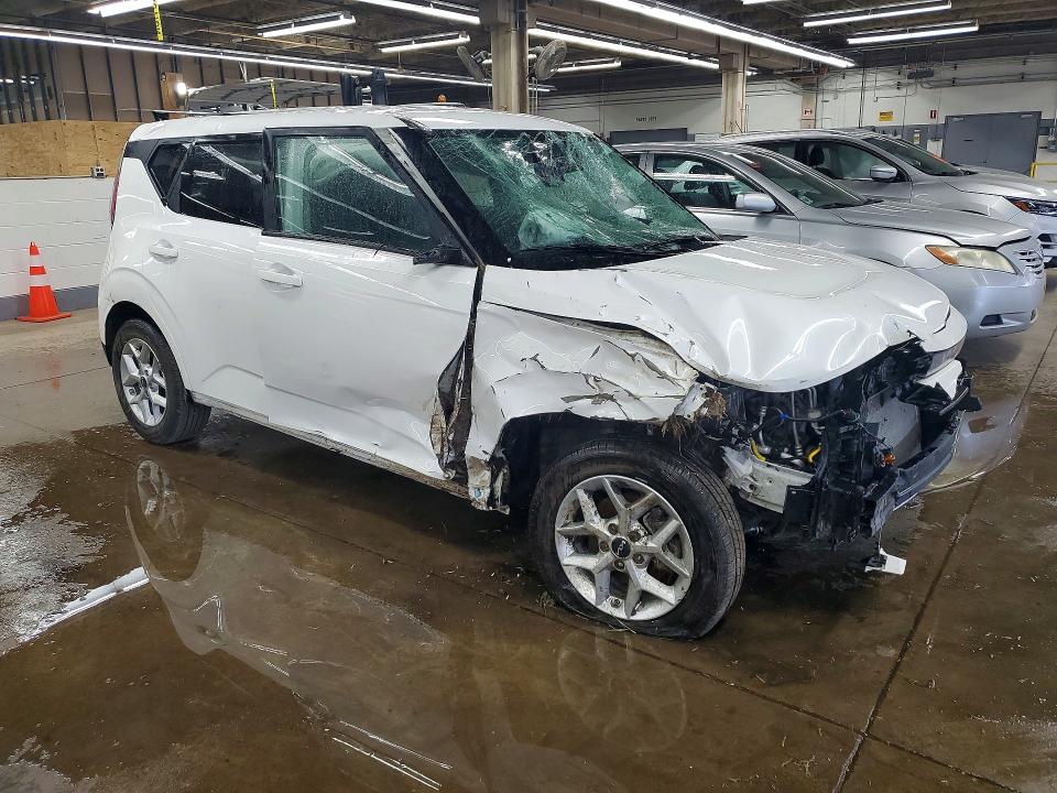 52022966 :رقم المزاد ، KNDJ23AU6S7261421 vin ، 2025 Kia Soul مزاد بيع