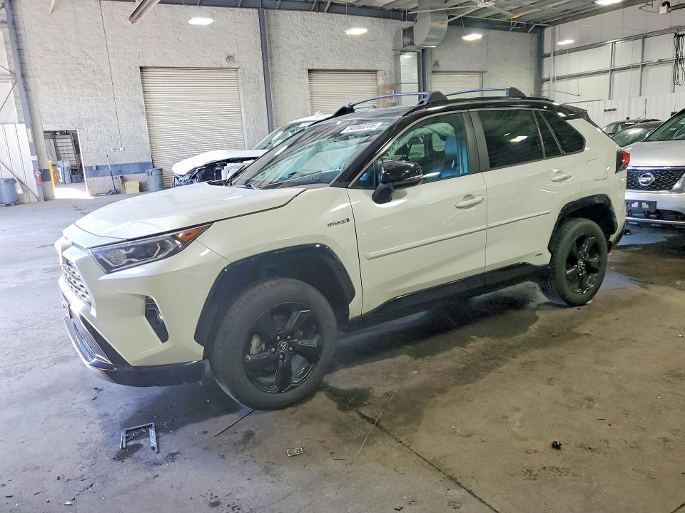 Auction sale of the 2020 Toyota Rav4, vin: 2T3EWRFV4LW054185, lot number: 54060226