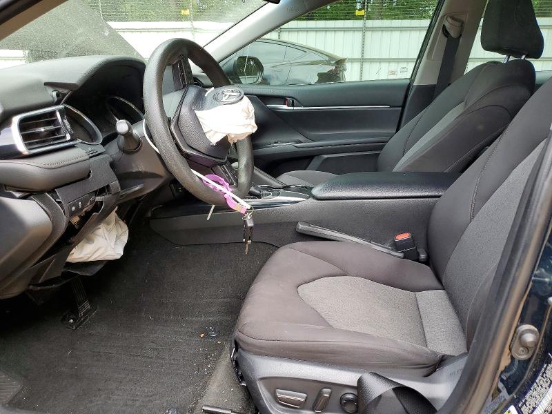 54767216 :رقم المزاد ، 4T1B11HKXJU659095 vin ، 2018 Toyota Camry مزاد بيع