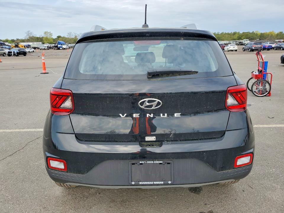 Продажа на аукционе авто 2024 Hyundai Venue, vin: KMHRC8A35RU317070, номер лота: 53243256